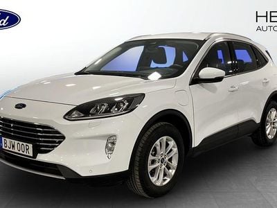 Frozen white Begagnad 2023 Ford Kuga Titanium SUV | 269 900 kr (Marknadspris)