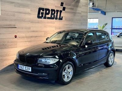 Svart Begagnad 2011 BMW 118 Halvkombi | 64 900 kr (Superpris)