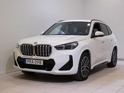 Vit Begagnad 2022 BMW iX1 M Sport SUV | 469 900 kr (Dyr)