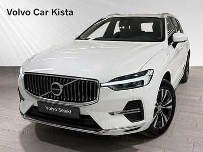 Begagnad Volvo XC60 Core 355 HK (261 kW) 2022 Vit SUV