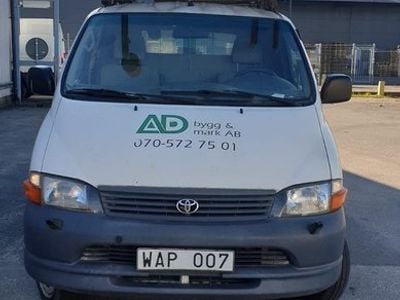 Vit Begagnad 2004 Toyota HiAce Van | 14 900 kr