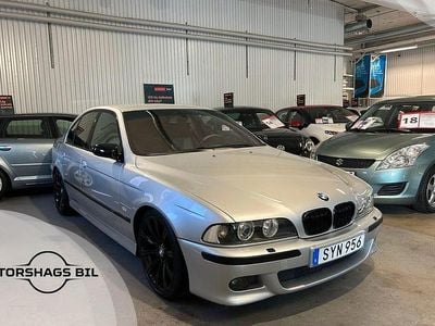 Ljusgrå (grå) Begagnad 2002 BMW 530 M Sport Sedan | 99 900 kr