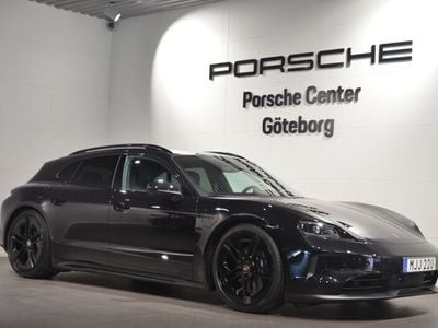 Svart (black) Ny 2025 Porsche Taycan Sport Turismo Sedan | 1 249 000 kr