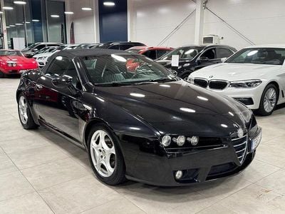 Svart Begagnad 2006 Alfa Romeo Spider Exclusive Cab | 99 900 kr