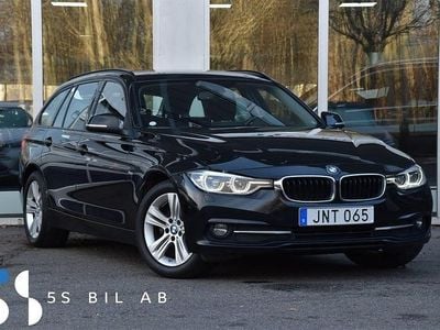 Svart Begagnad 2017 BMW 320 Sport Line Kombi | 214 900 kr (Marknadspris)