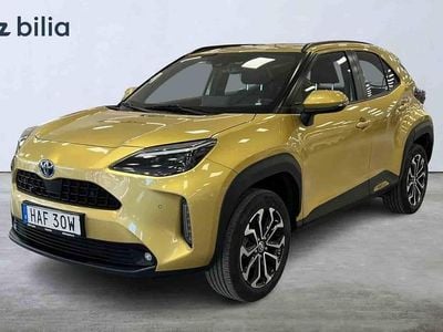 Begagnad Toyota Yaris Cross 2023 Gul SUV