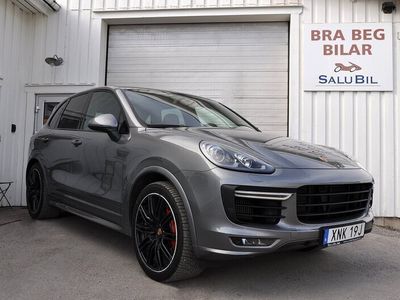 begagnad Porsche Cayenne GTS 441hk Panorama Luftfjädring PASM Drag