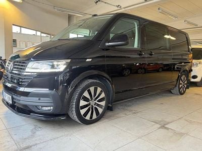 Svart Begagnad 2023 VW T6.1 Van | 695 000 kr (Dyr)