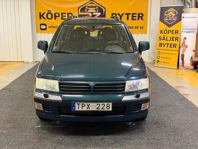 Mörkgrön Begagnad 2002 Mitsubishi Space Wagon Minibuss | 24 900 kr