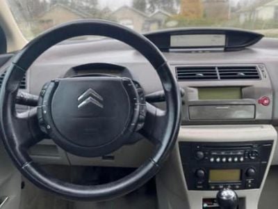 Begagnad Citroën C4 136 HK (100 kW) 2005