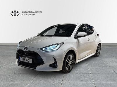 Begagnad Toyota Yaris Hybrid Edition 92 HK (67 kW) 2021 Vit Halvkombi