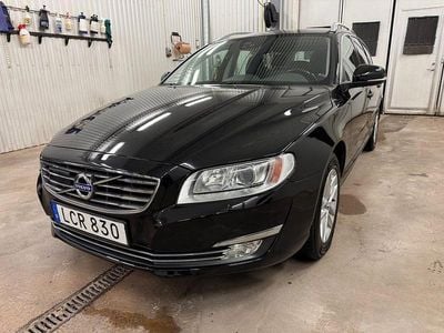 Begagnad Volvo V70 Standard 190 HK (139 kW) 2015 Svart Kombi