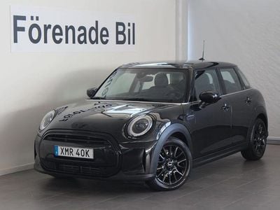 Svart Begagnad 2022 Mini Cooper Halvkombi | 239 000 kr (Lite dyr)