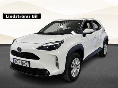 Vit Begagnad 2022 Toyota Yaris Cross Active SUV | 259 900 kr (Marknadspris)