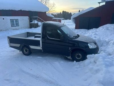 Begagnad Peugeot Partner 75 HK (55 kW) 2007 Minibuss