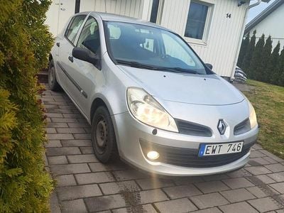 Begagnad 2008 Renault Clio R.S. Halvkombi | 31 500 kr (Marknadspris)