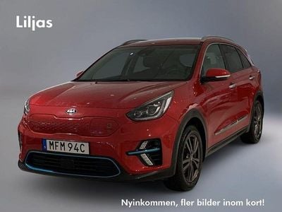 Röd Begagnad 2021 Kia e-Niro Advance SUV | 229 000 kr (Marknadspris)