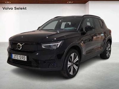 Begagnad Volvo XC40 Core 175 kW (238 HK) 2023 Svart SUV