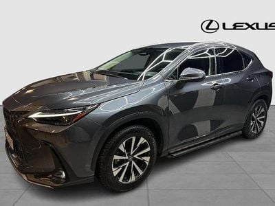 Grå Begagnad 2023 Lexus NX350h Executive Line SUV | 529 900 kr (Marknadspris)