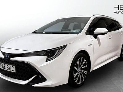 Vit Begagnad 2021 Toyota Corolla Style Kombi | 234 900 kr (Marknadspris)