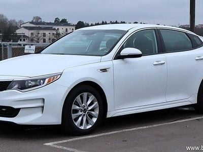 Vit samma som bilen Begagnad 2017 Kia Optima LX Sedan | 159 500 kr