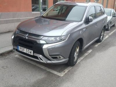 begagnad Mitsubishi Outlander P-HEV CVT Euro 6