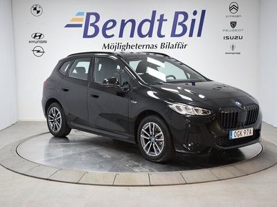 begagnad BMW 220 Active Tourer 230 e xDrive M Sport Navi Dragkrok 2023, Minibuss