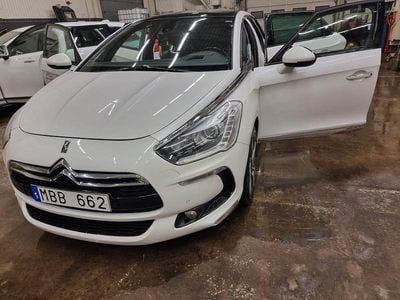 Begagnad Citroën DS5 163 HK (119 kW) 2012 Pearl white metalic Halvkombi