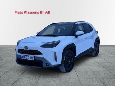 Vit Begagnad 2023 Toyota Yaris Hybrid Plus | 334 000 kr (Lite dyr)