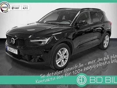 Svart Begagnad 2022 Volvo XC40 R-Design SUV | 398 900 kr (Marknadspris)