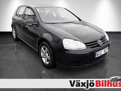 Svart Begagnad 2004 VW Golf IV Trendline Halvkombi | 44 900 kr (Dyr)