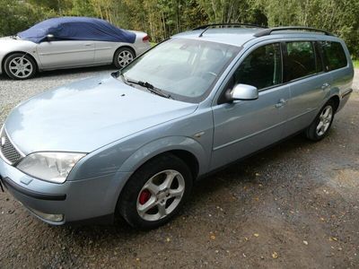 begagnad Ford Mondeo Kombi 2.0 Euro 4. Ghia