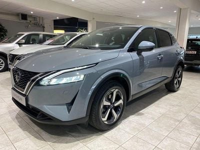Ljusgrå Begagnad 2023 Nissan Qashqai Tekna SUV | 339 900 kr (Lite dyr)