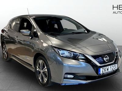 Begagnad Nissan Leaf Tekna 160 kW (218 HK) 2021 Grå metallic Halvkombi