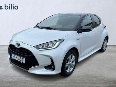 begagnad Toyota Yaris Hybrid 1,5 Style Bi-Tone Approved Used 2030