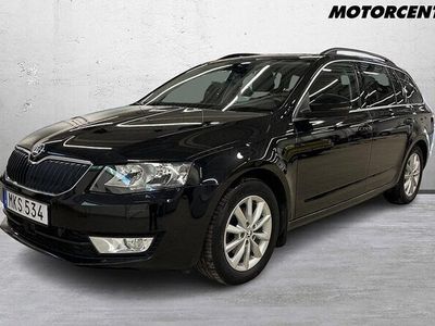 begagnad Skoda Octavia Kombi 1.2 TSI Motor kupév Dragpaket 2016, Kombi