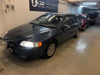 Blå Begagnad 2008 Volvo V70 Kinetic Kombi | 36 900 kr (Marknadspris)