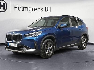 Begagnad BMW X1 Shadowline 136 HK (100 kW) 2023 Blå SUV