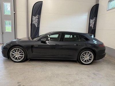Porsche Panamera 4