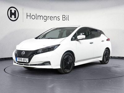 Vit Begagnad 2023 Nissan Leaf 360º Halvkombi | 214 800 kr (Superpris)