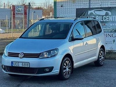 Begagnad VW Touran 105 HK (77 kW) 2013 Silver Minibuss