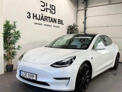 Vit Begagnad 2021 Tesla Model 3 Performance Sedan | 269 900 kr (Superpris)