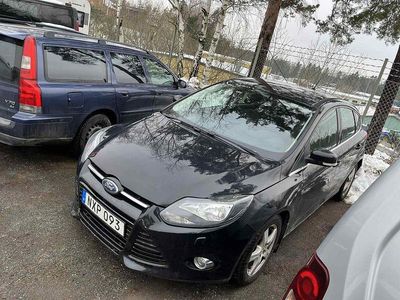 Svart Begagnad 2012 Ford Focus Titanium Halvkombi | 17 900 kr