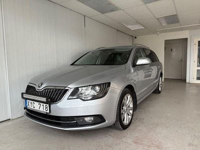 Silver Begagnad 2013 Skoda Superb Elegance Kombi | 119 900 kr (Dyr)
