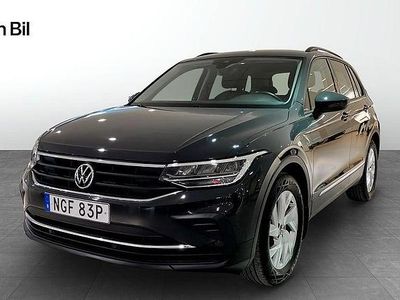 Grå Begagnad 2021 VW Tiguan SUV | 274 900 kr (Marknadspris)