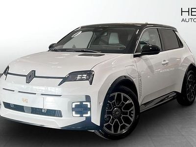 Vit (white) Ny 2025 Renault R5 Halvkombi | 450 600 kr (Lite dyr)