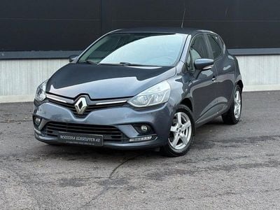 Grå Begagnad 2018 Renault Clio IV Expression Halvkombi | 79 800 kr (Marknadspris)