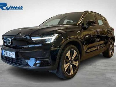 Svart Begagnad 2022 Volvo XC40 Core SUV | 324 900 kr
