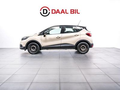 Flerfärgad Begagnad 2016 Renault Captur Dynamique SUV | 84 700 kr (Marknadspris)