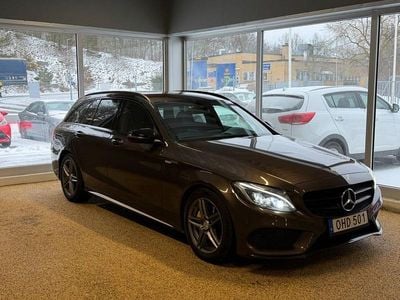 Mörkbrun Begagnad 2016 Mercedes C220 AMG Kombi | 179 900 kr (Marknadspris)